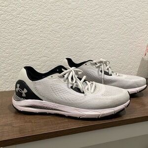 Men’s Under Armour Running shoes